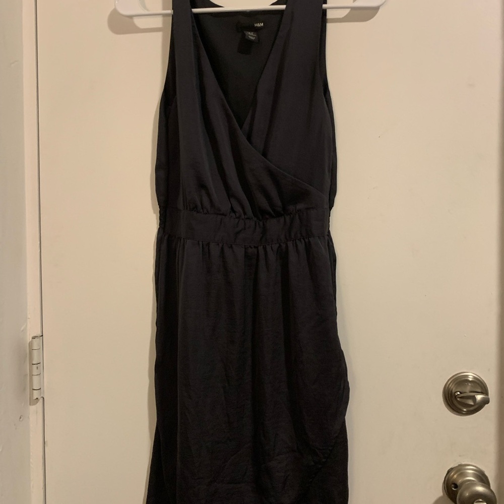 Elegant Blue-Gray Sleeveless Silk H&M Dress